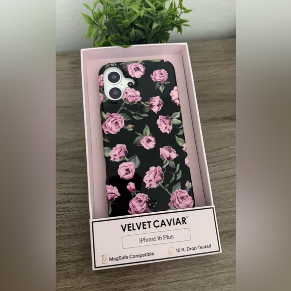 Velvet Caviar Pink Rose on Black Phone Case - Picture 2 of 3